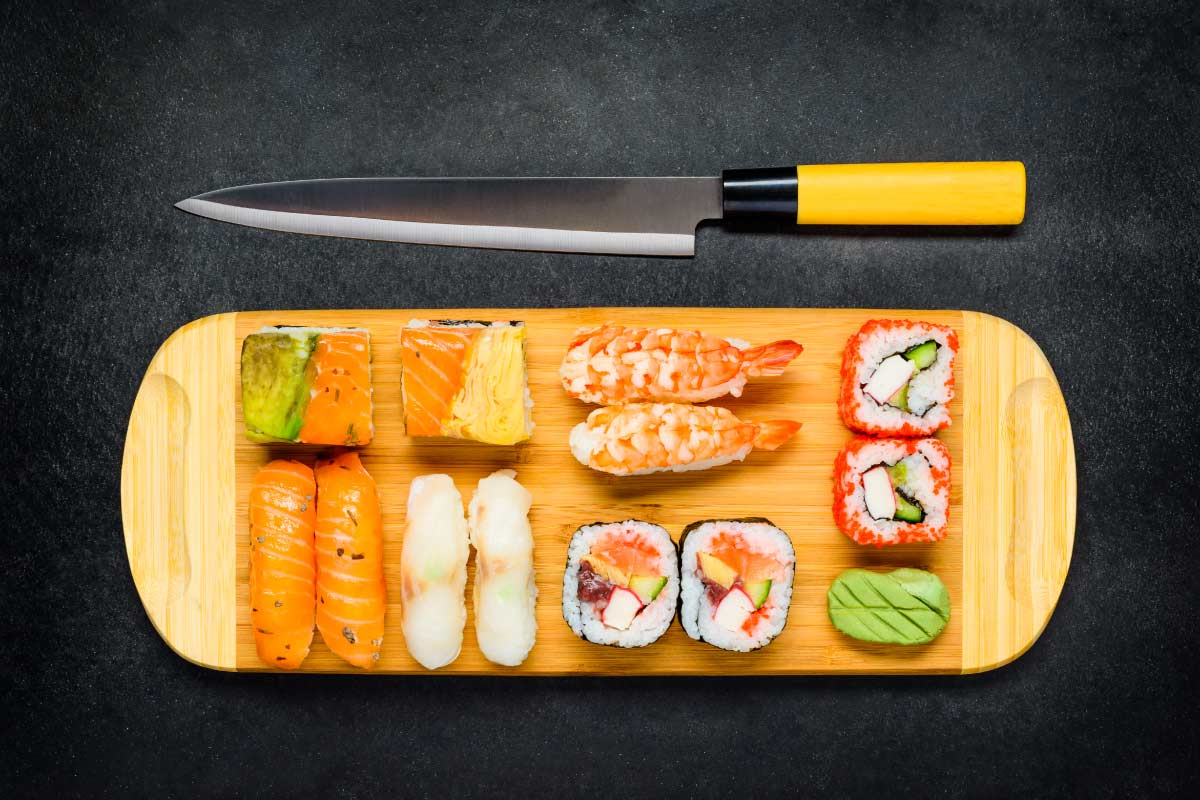 Ecco come si taglia il sushi